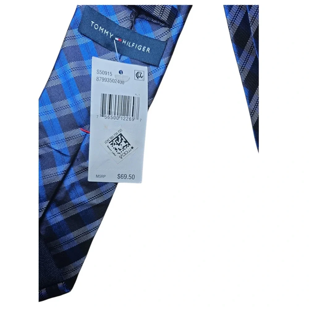 Tommy Hilfiger Mens Blue Plaid Necktie Business Casual Dress Career Interview‎